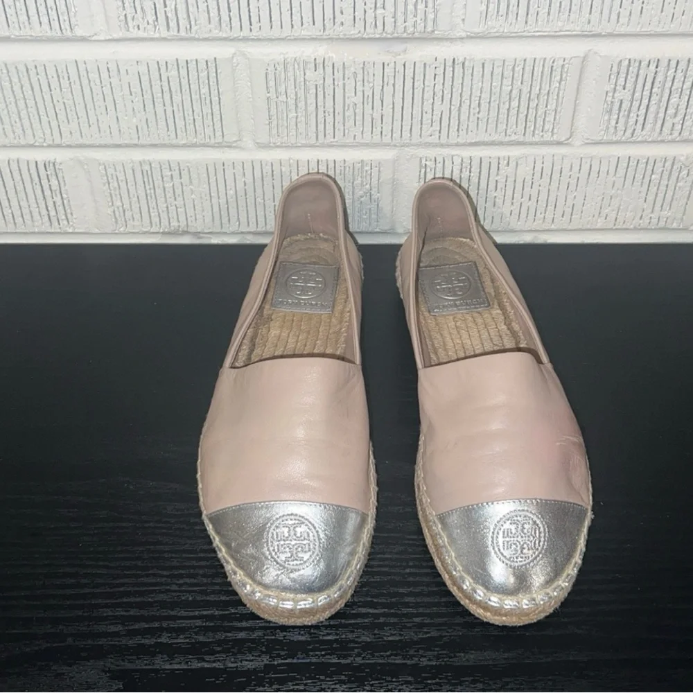 TORY BURCH Women's Beige and Silver Color Block Espadrille Flats
